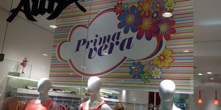 Visual Merchandising - Aura